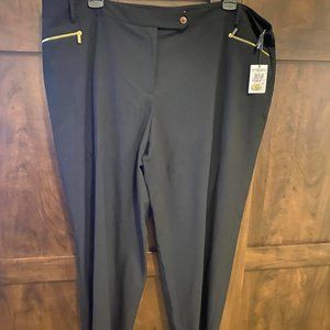 NWT. CALVIN KLEIN BLACK PANTS.                   SIZE 22W
